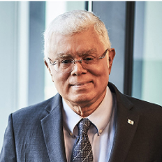 Datuk Seri Jebasingam <br />
Issace John