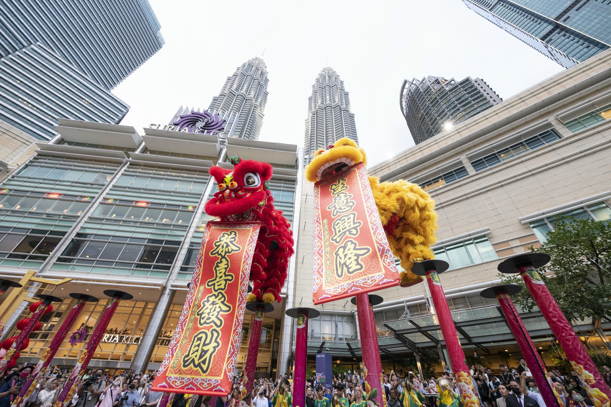 Acrobatic Outdoor Lion Dance 1.jpg